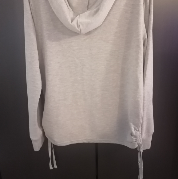 Daisy Fuentes ladies hooded pullover - Picture 4 of 7